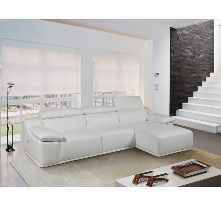  Isabel Right Hand Facing Sectional In White - Lifestyle