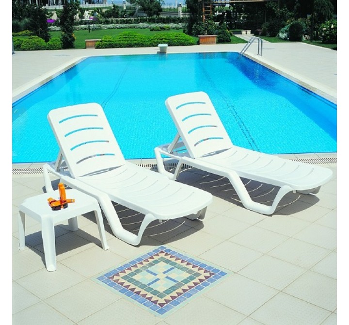 Sunlight Pool Chaise Lounge White