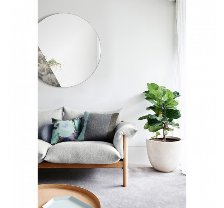 Cella Mirror - Lifestyle