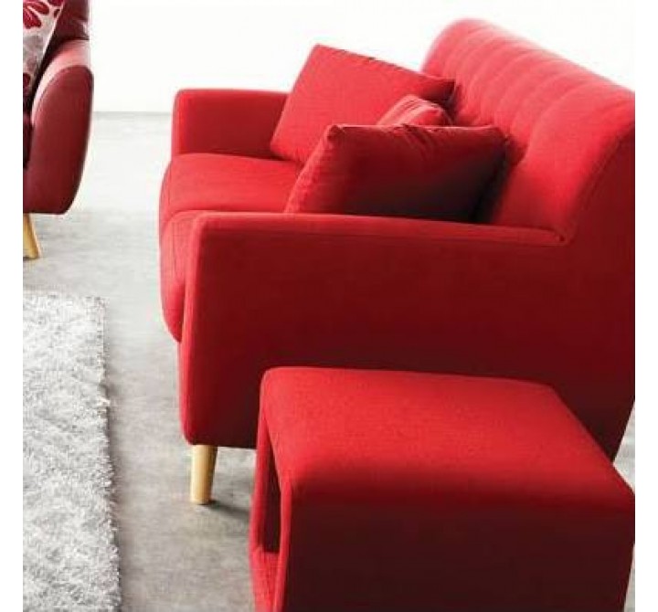 Diamond Sofa Scarlett Solid Fabric Loveseat - RED