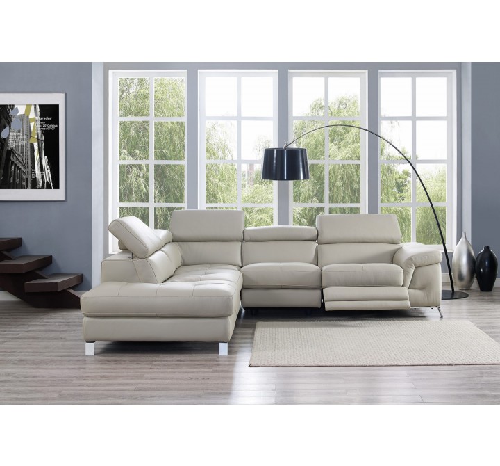 Madison Sectional In Chaise On Left - Lifestyle