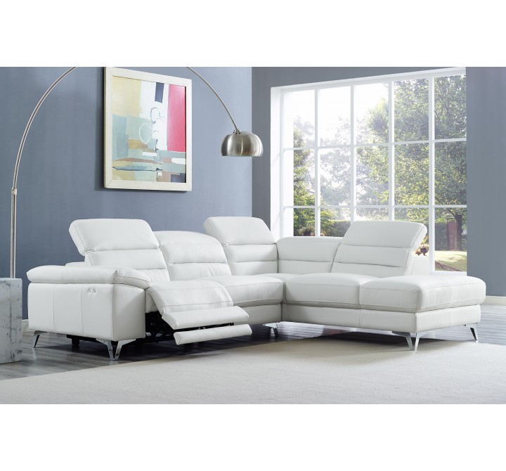 Johnson Sectional WIth Chaise On Right - Lifestyle
