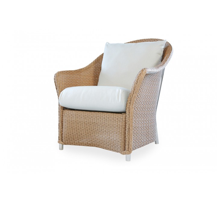 Weekend Retreat Lounge Chair - Angle