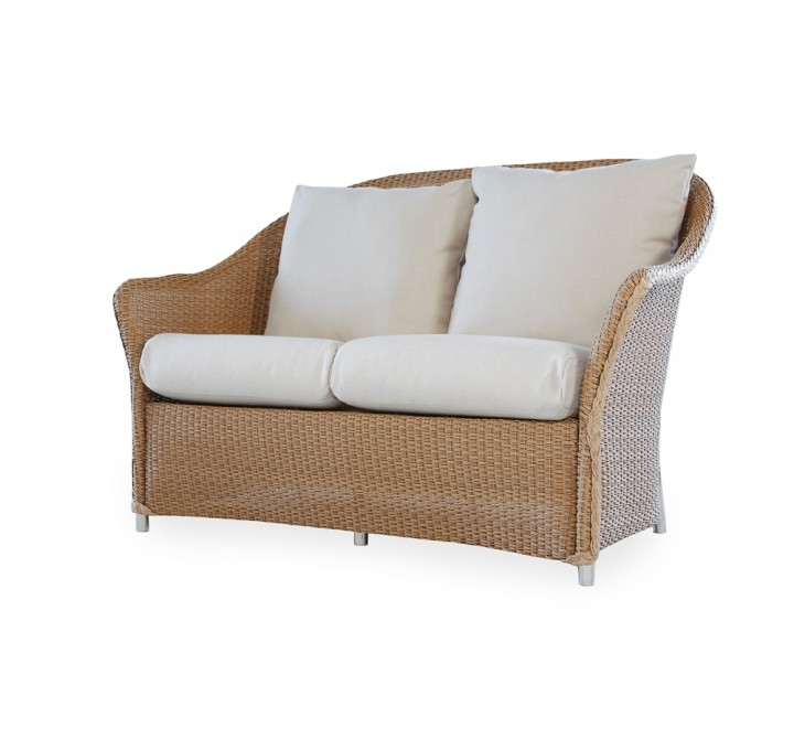 Weekend Retreat Loveseat - Angled