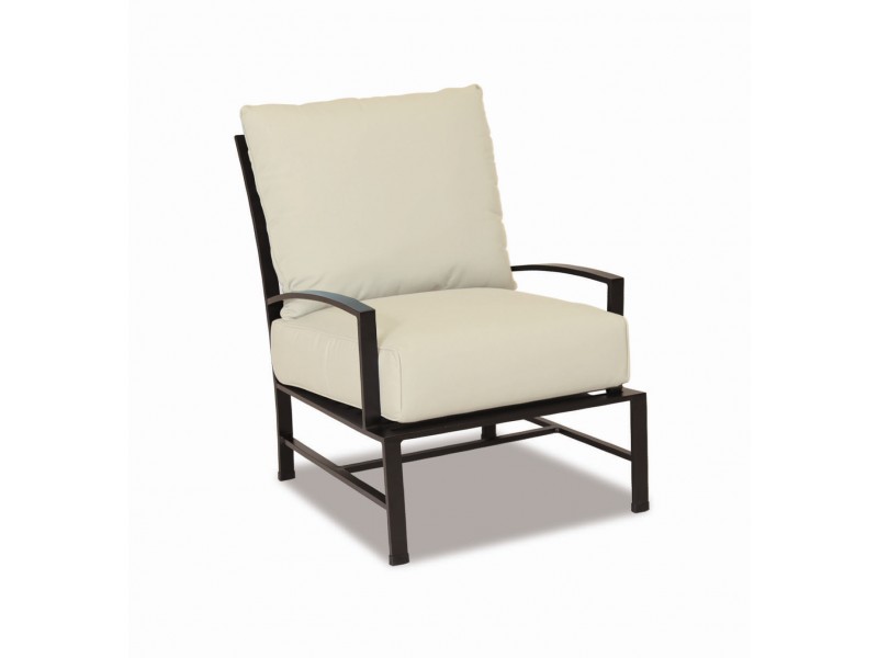 Sunset West La Jolla Aluminum Club Chair With Cushions In Canvas Flax With Self Welt