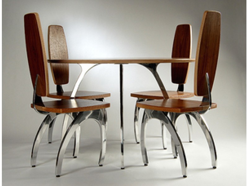 Knifty Chimera Dining Set
