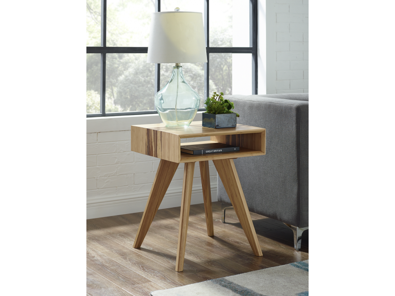 Azara Tiger Coffee Table With Tiger Exotic - Lifestyle