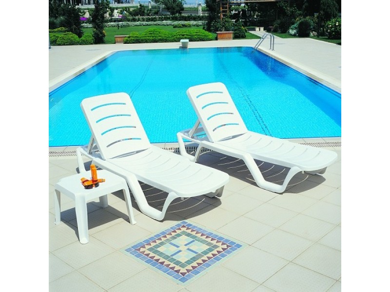Sunlight Pool Chaise Lounge White