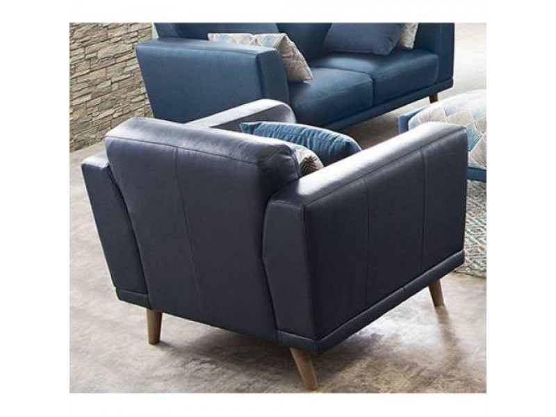 Diamond Sofa Magnetic Leatherette Accent Chair