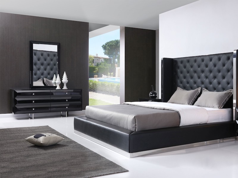 Whiteline Modern Living Abrazo Mirror - BLACK