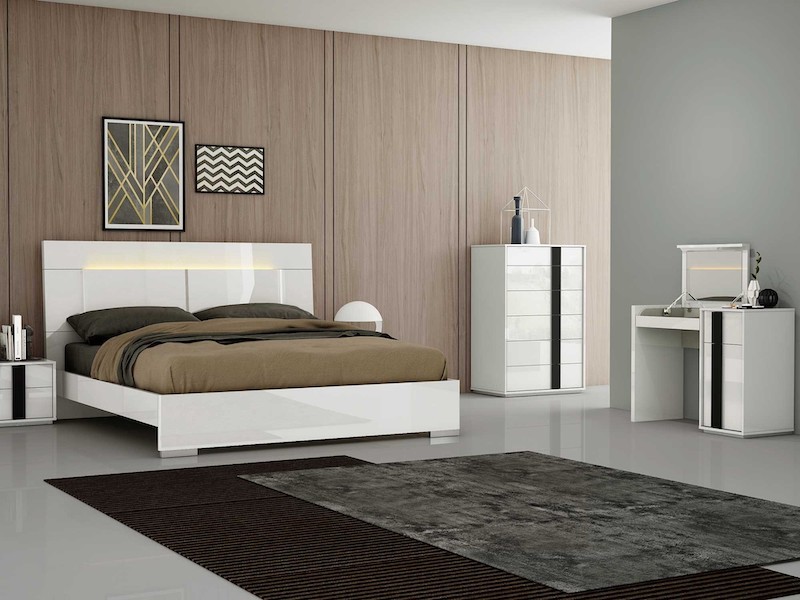 Whiteline Modern Living Kimberly Vanity Dresser