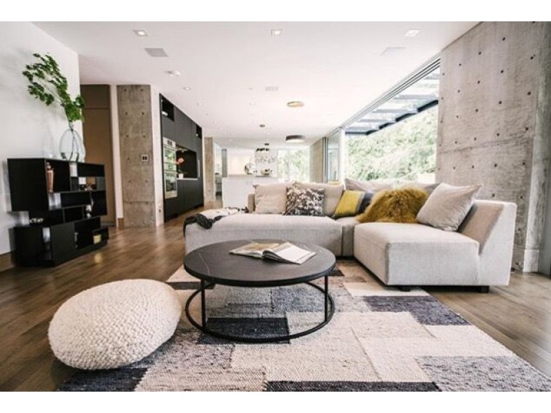 Onix 39" Round Coffee Table - Black - Lifestyle
