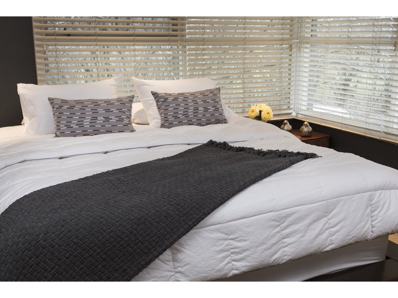 Premium aloe Vera White Down Comforter 1000 Thread Count Egyptian Cotton - Extra Warm - Queen/King