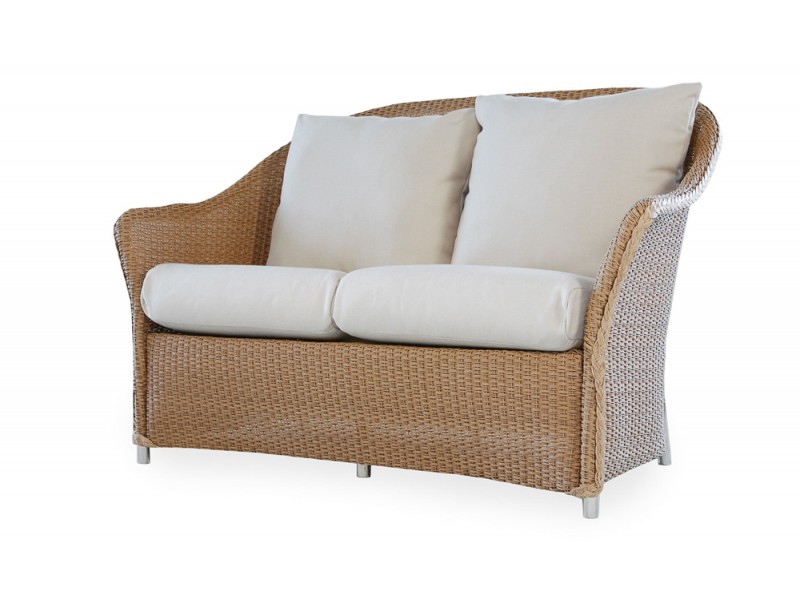Weekend Retreat Loveseat - Angled