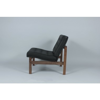 Stilnovo The Ellen Lounge Chair in Leather Hover