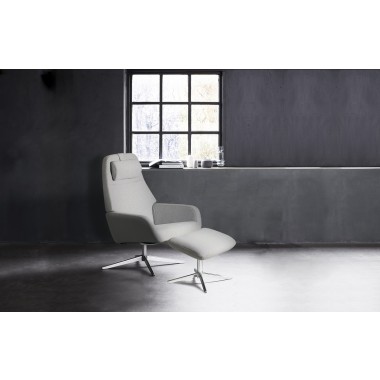Camillo Chair With Footrest In Balder Congac Leather - Lifestyle