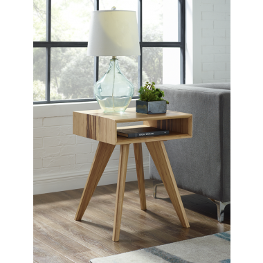 Azara Tiger Coffee Table With Tiger Exotic - Lifestyle