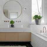 Oryx Mirror - Lifestyle